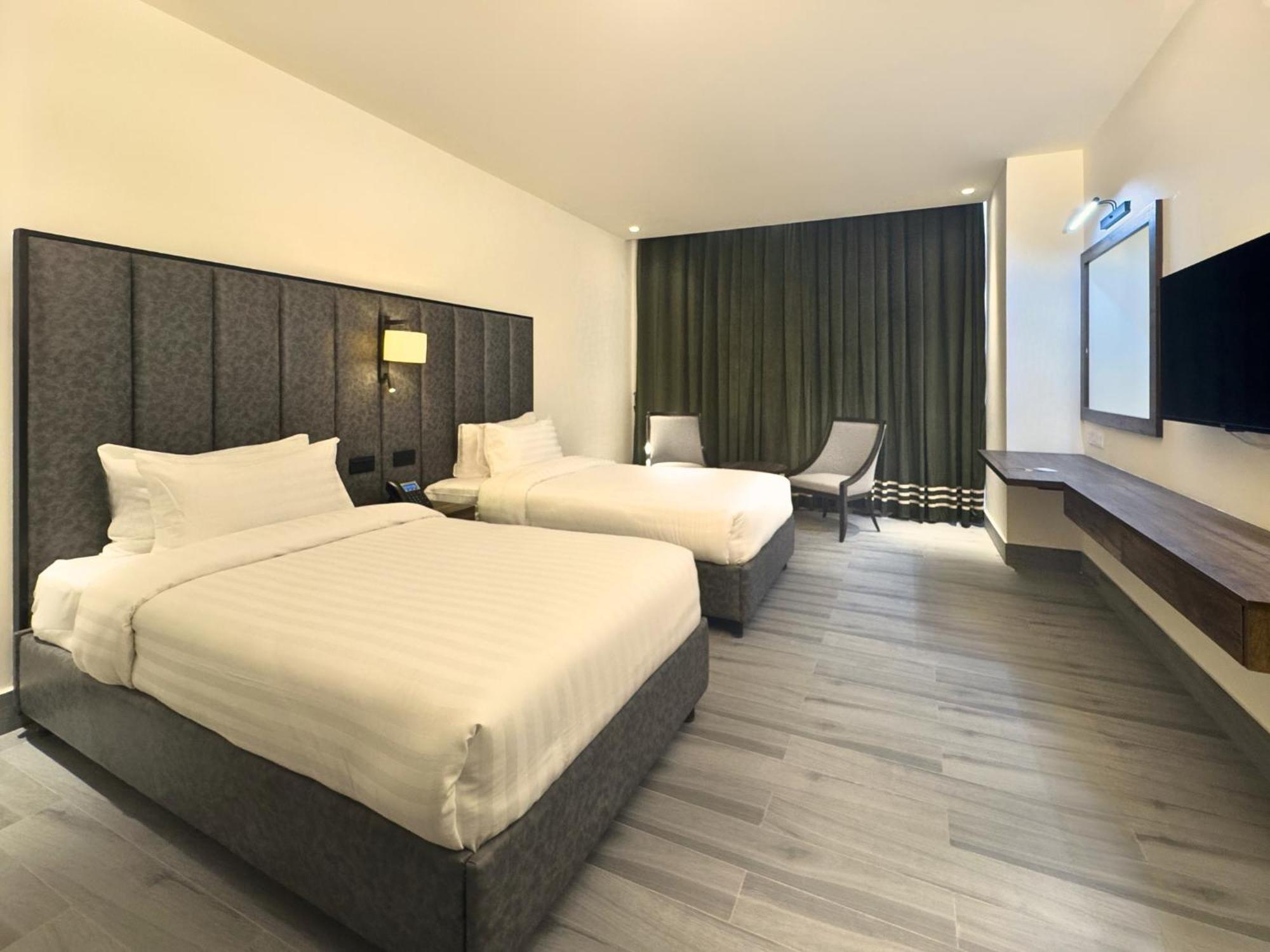 Hotel One Vogue Mall 35 Rawalpindi Eksteriør bilde